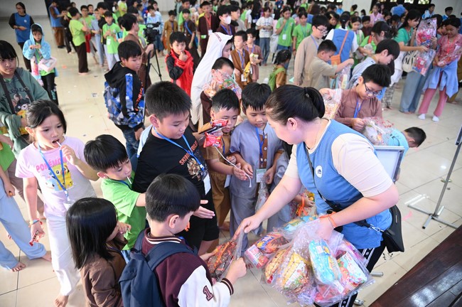 The 60th Kid Playground