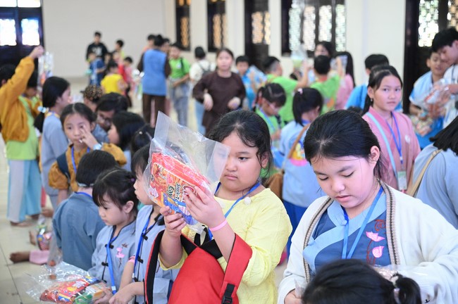 The 60th Kid Playground