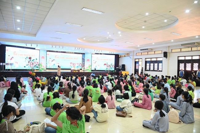 The 60th Kid Playground