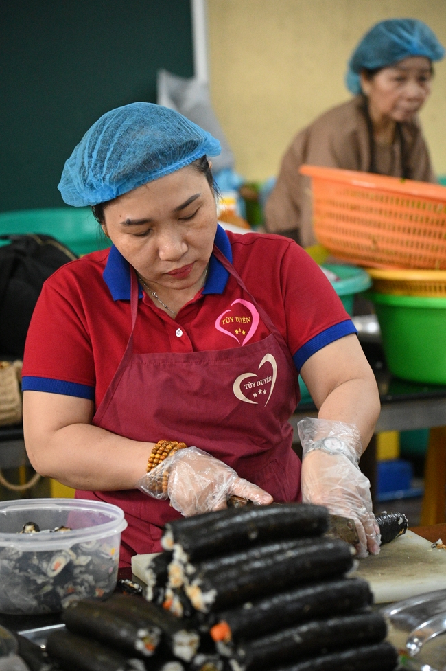 Vegan Buffet Party for gratitude on the year-end occasion 2024.