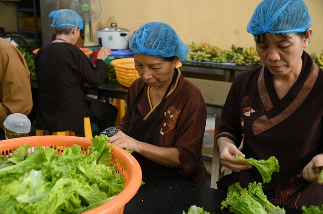 Vegan Buffet Party for gratitude on the year-end occasion 2024.