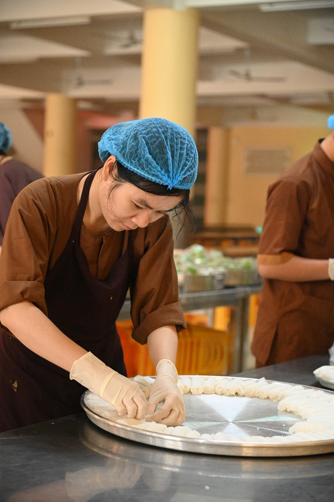 Vegan Buffet Party for gratitude on the year-end occasion 2024.