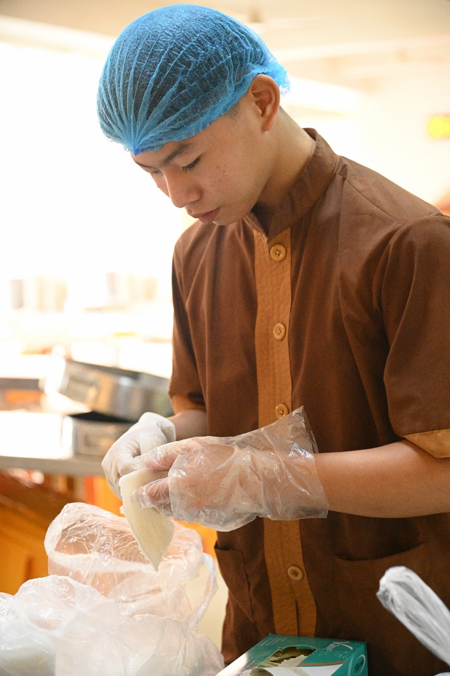 Vegan Buffet Party for gratitude on the year-end occasion 2024.