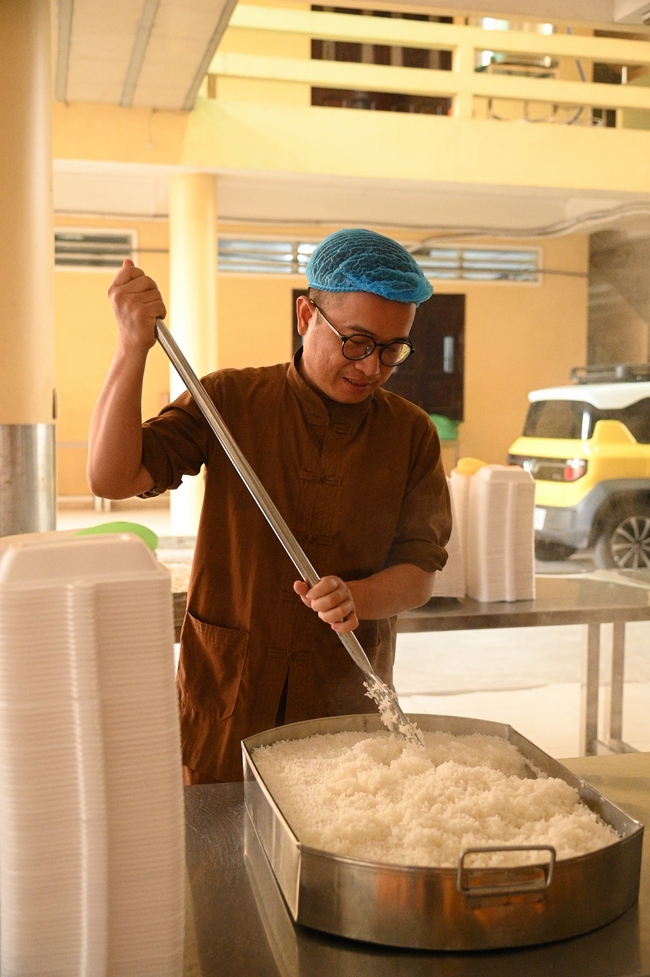 Vegan Buffet Party for gratitude on the year-end occasion 2024.