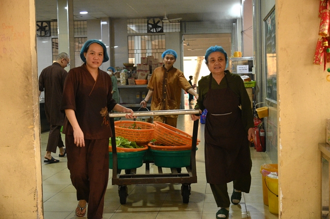 Vegan Buffet Party for gratitude on the year-end occasion 2024.