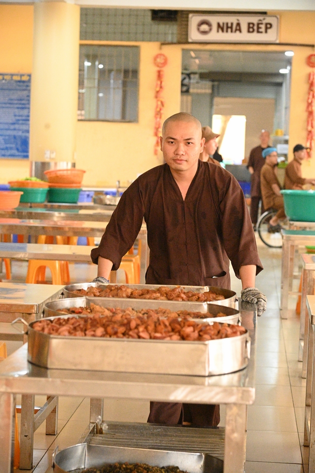 Vegan Buffet Party for gratitude on the year-end occasion 2024.