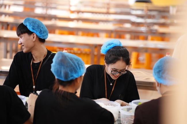 Vegan Buffet Party for gratitude on the year-end occasion 2024.