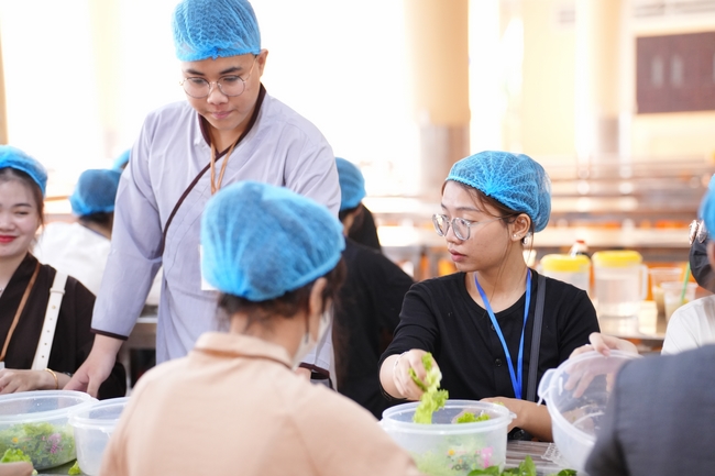 Vegan Buffet Party for gratitude on the year-end occasion 2024.