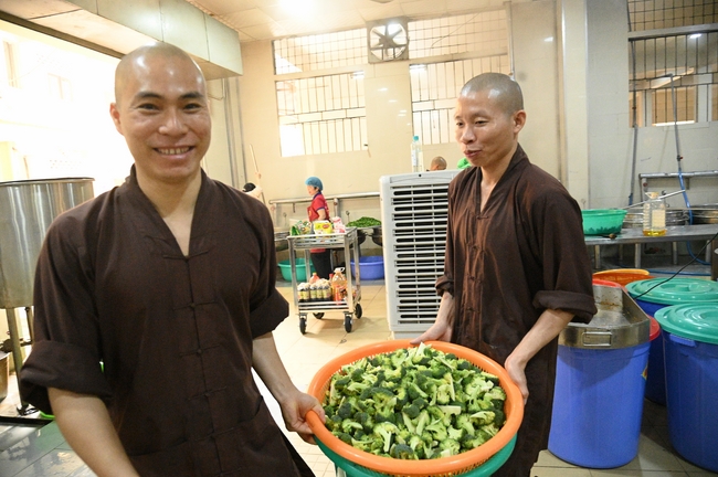 Vegan Buffet Party for gratitude on the year-end occasion 2024.
