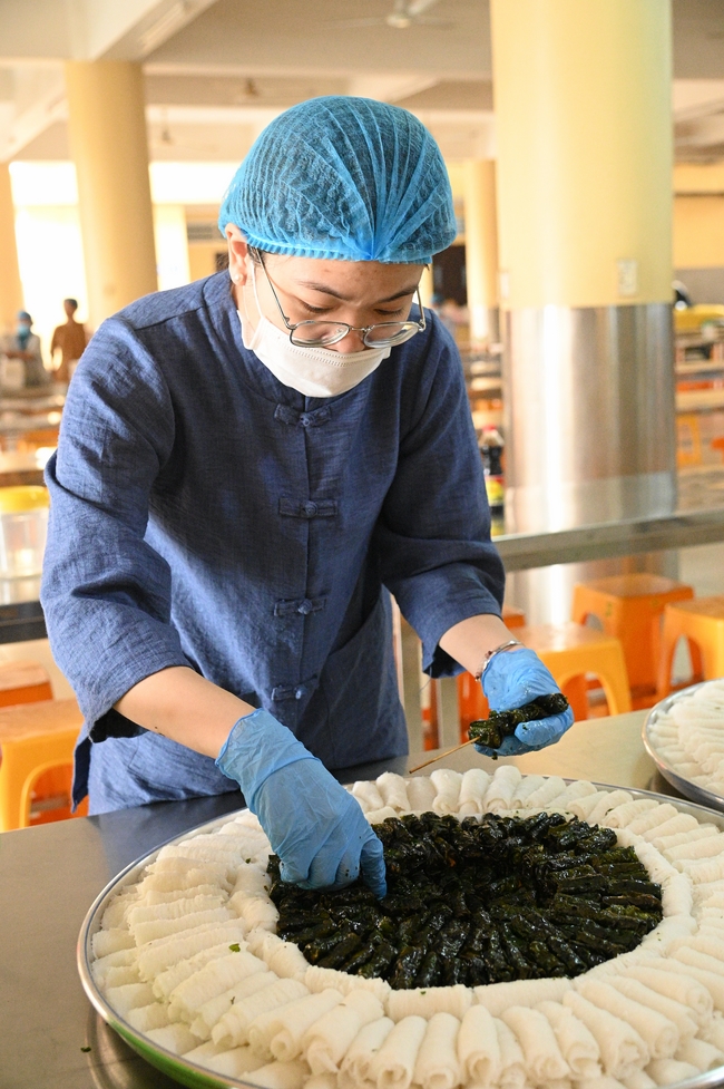 Vegan Buffet Party for gratitude on the year-end occasion 2024.