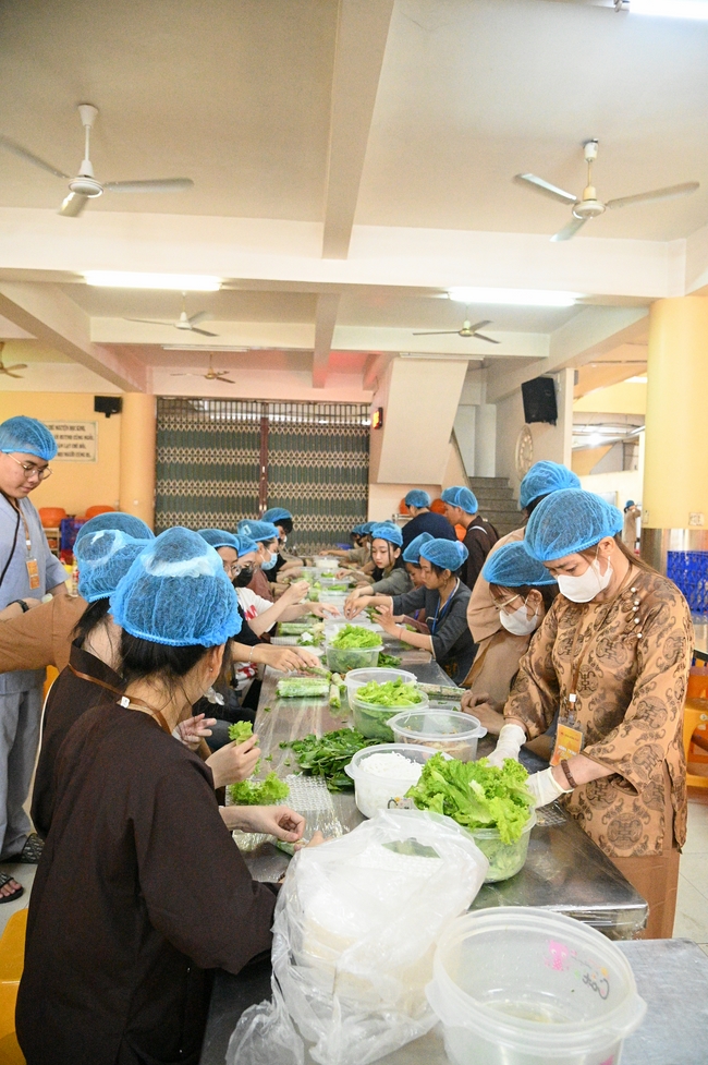 Vegan Buffet Party for gratitude on the year-end occasion 2024.