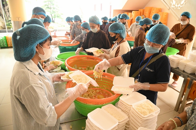 Vegan Buffet Party for gratitude on the year-end occasion 2024.
