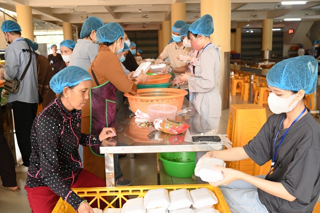 Vegan Buffet Party for gratitude on the year-end occasion 2024.