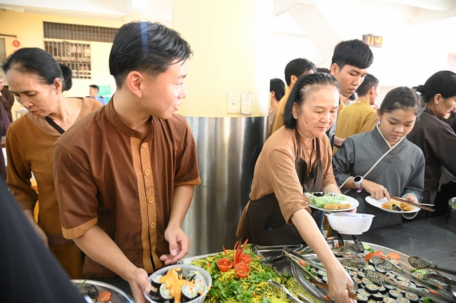 Vegan Buffet Party for gratitude on the year-end occasion 2024.