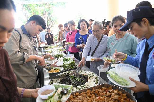 Vegan Buffet Party for gratitude on the year-end occasion 2024.