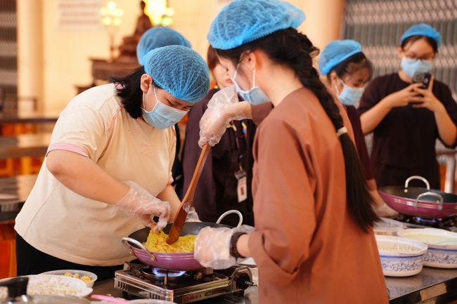 Vegan Buffet Party for gratitude on the year-end occasion 2024.
