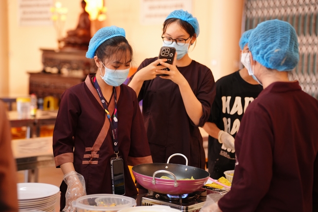 Vegan Buffet Party for gratitude on the year-end occasion 2024.