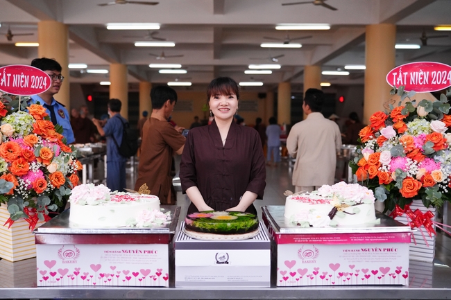 Vegan Buffet Party for gratitude on the year-end occasion 2024.