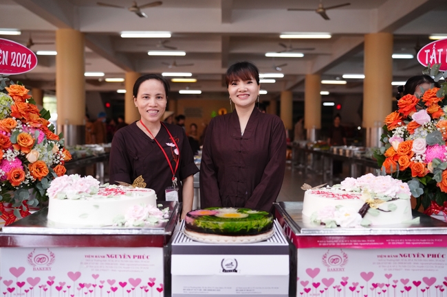 Vegan Buffet Party for gratitude on the year-end occasion 2024.
