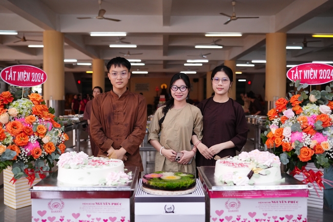 Vegan Buffet Party for gratitude on the year-end occasion 2024.