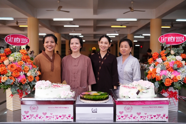 Vegan Buffet Party for gratitude on the year-end occasion 2024.