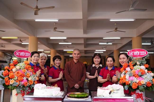 Vegan Buffet Party for gratitude on the year-end occasion 2024.