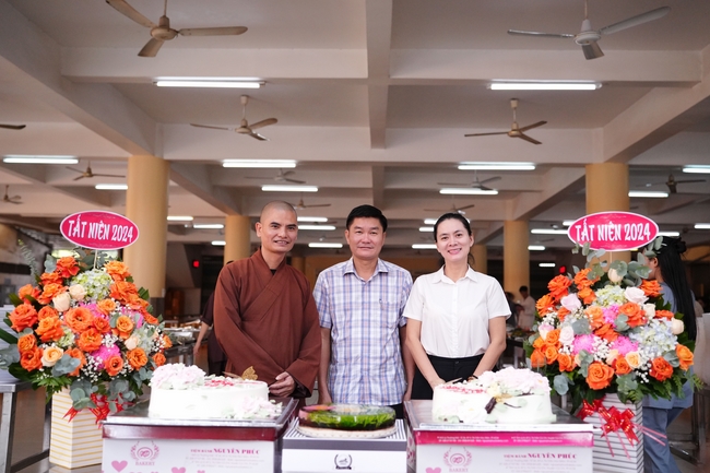 Vegan Buffet Party for gratitude on the year-end occasion 2024.