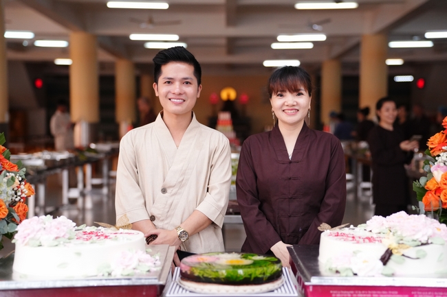 Vegan Buffet Party for gratitude on the year-end occasion 2024.