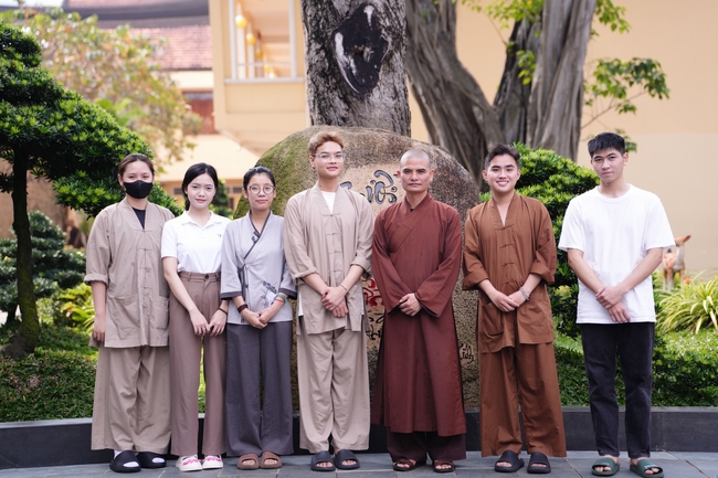 Vegan Buffet Party for gratitude on the year-end occasion 2024.