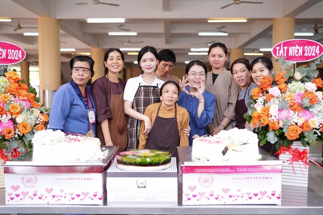 Vegan Buffet Party for gratitude on the year-end occasion 2024.