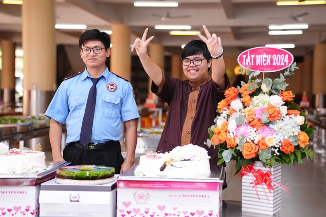 Vegan Buffet Party for gratitude on the year-end occasion 2024.