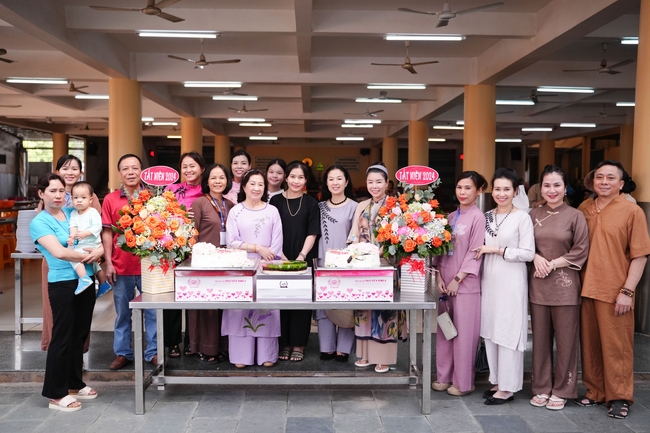 Vegan Buffet Party for gratitude on the year-end occasion 2024.