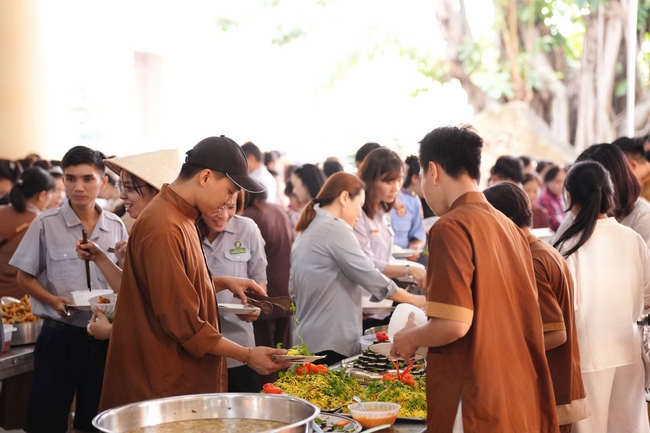 Vegan Buffet Party for gratitude on the year-end occasion 2024.