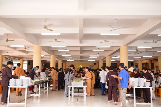 Vegan Buffet Party for gratitude on the year-end occasion 2024.