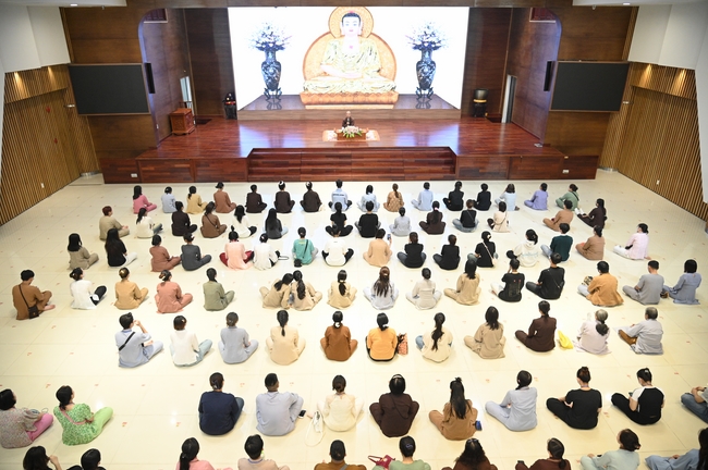 Vegan Buffet Party for gratitude on the year-end occasion 2024.