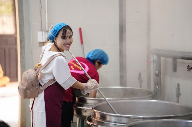 Vegan Buffet Party for gratitude on the year-end occasion 2024.