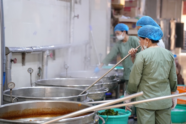 Vegan Buffet Party for gratitude on the year-end occasion 2024.