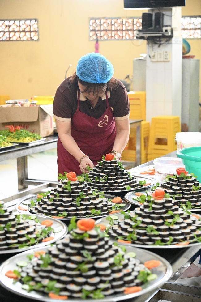 Vegan Buffet Party for gratitude on the year-end occasion 2024.