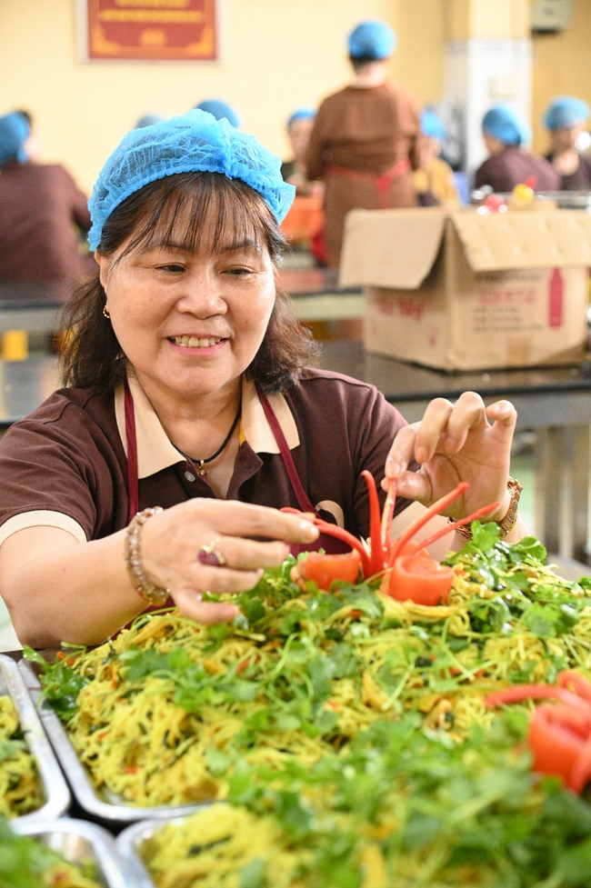 Vegan Buffet Party for gratitude on the year-end occasion 2024.