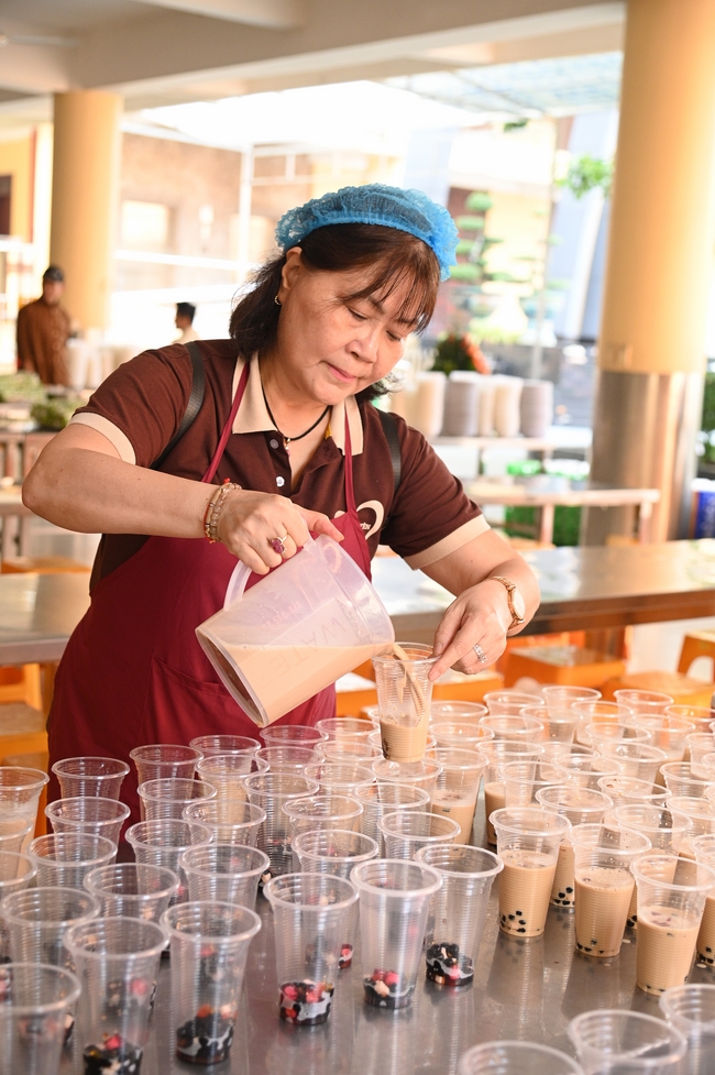 Vegan Buffet Party for gratitude on the year-end occasion 2024.