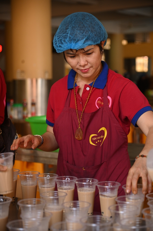 Vegan Buffet Party for gratitude on the year-end occasion 2024.