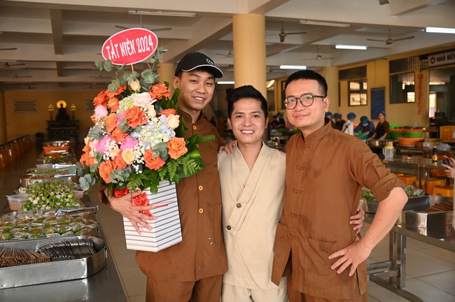 Vegan Buffet Party for gratitude on the year-end occasion 2024.