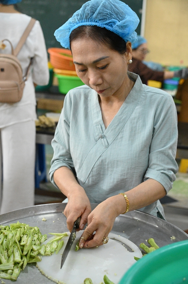 Vegan Buffet Party for gratitude on the year-end occasion 2024.