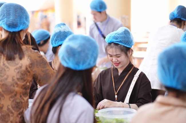 Vegan Buffet Party for gratitude on the year-end occasion 2024.