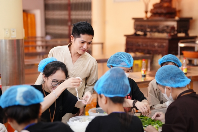 Vegan Buffet Party for gratitude on the year-end occasion 2024.