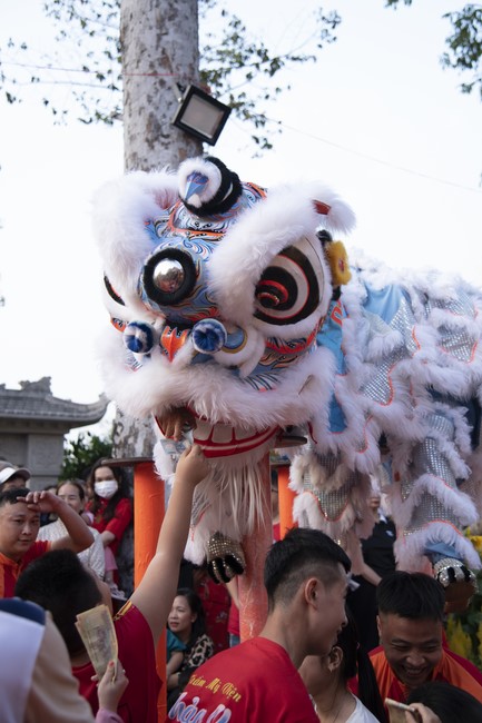 Khai bút chương trình TẶNG CHỮ “THƯ PHÁP VIỆT” mừng xuân Giáp Thìn