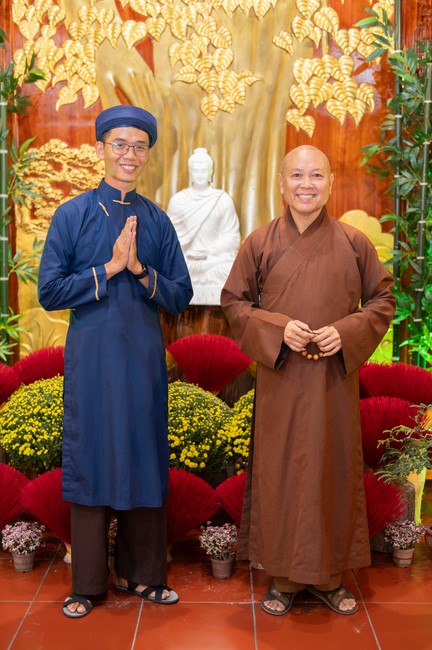 Khai bút chương trình TẶNG CHỮ “THƯ PHÁP VIỆT” mừng xuân Giáp Thìn