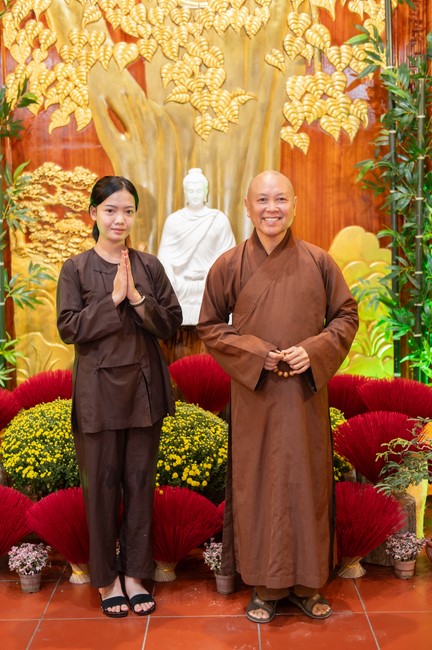 Khai bút chương trình TẶNG CHỮ “THƯ PHÁP VIỆT” mừng xuân Giáp Thìn