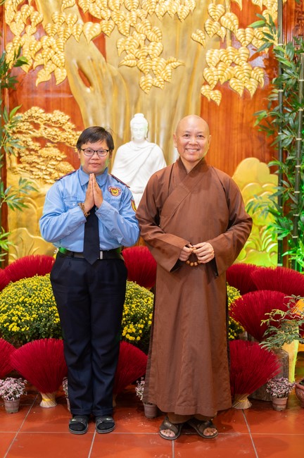 Khai bút chương trình TẶNG CHỮ “THƯ PHÁP VIỆT” mừng xuân Giáp Thìn