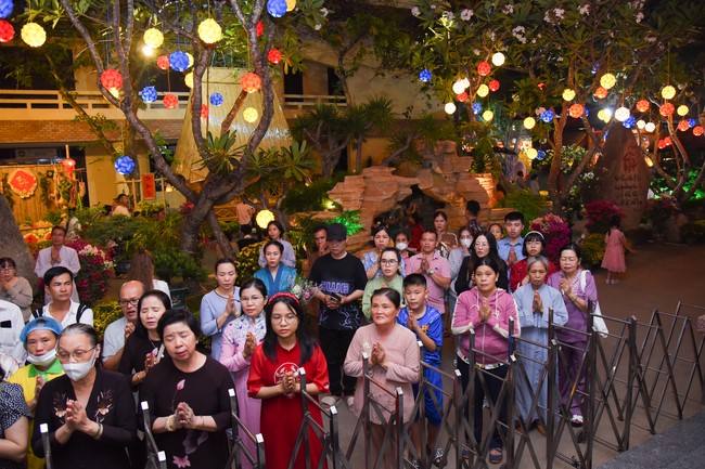 Đêm giao thừa chào đón năm Giáp Thìn